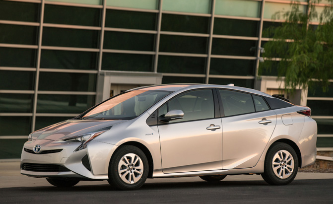 2016-toyota-prius