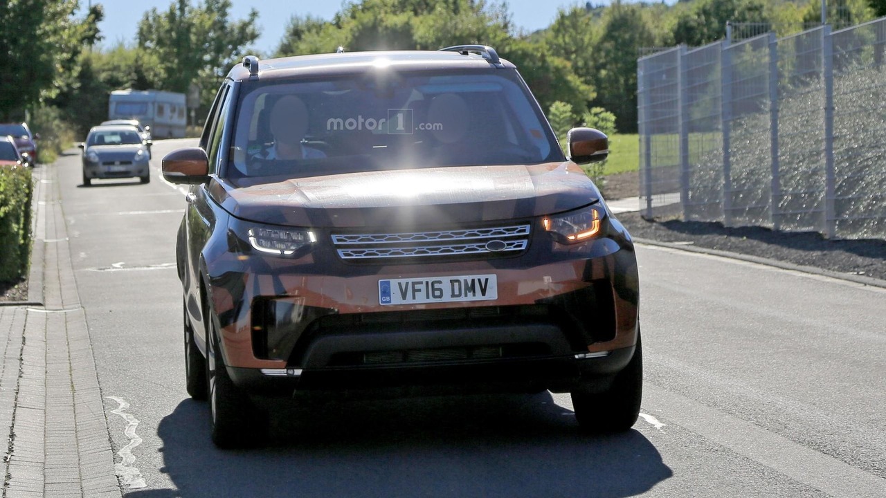 2017-land-rover-discovery-spy-photo