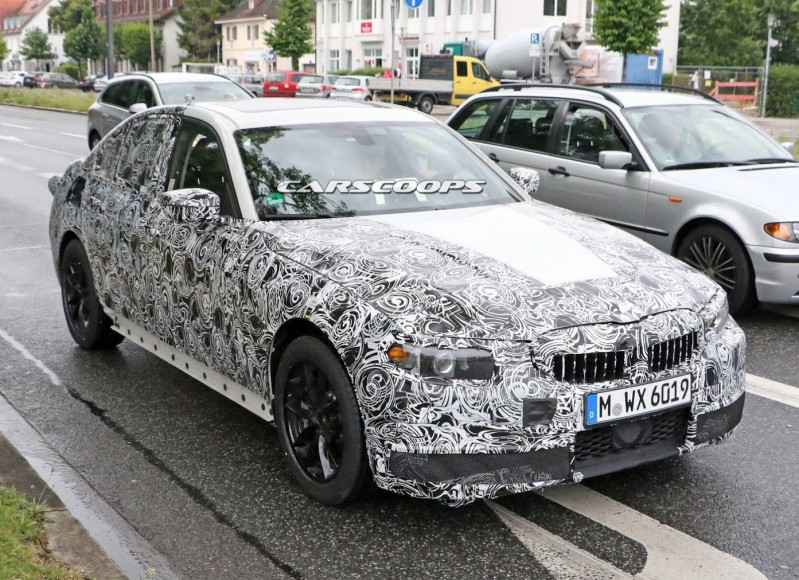 2019-BMW-3-Series-6