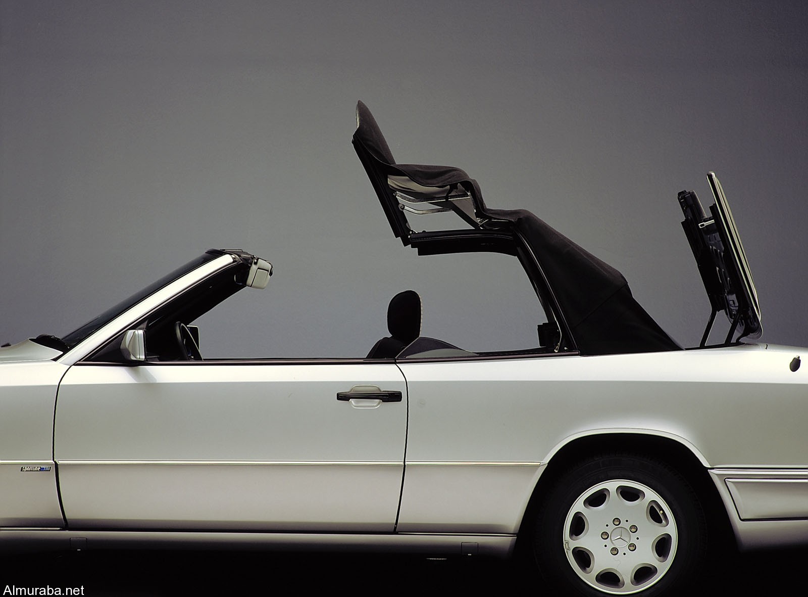 Mercedes-Benz E-Klasse-Cabriolet, Baureihe 124, Verdeck. ;Mercedes-Benz E-Klasse Cabriolet, 124 series;