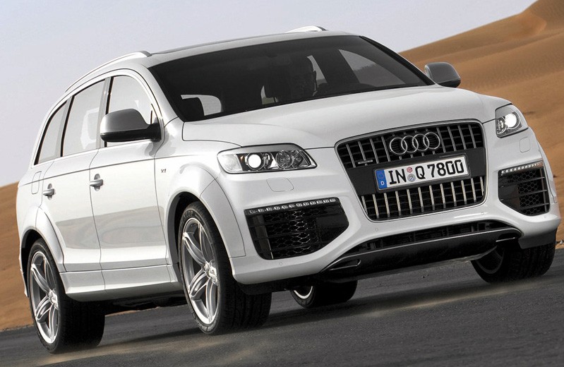 Audi-Q7_V12_TDI