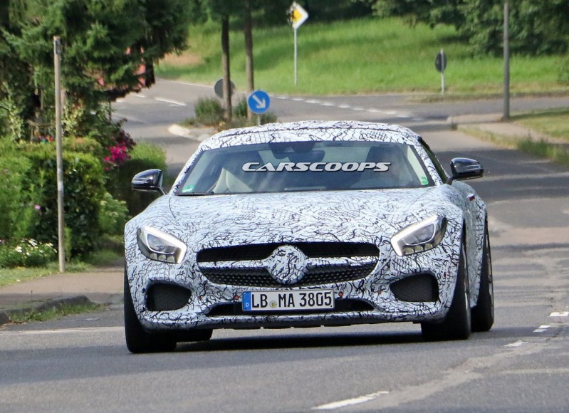 Mercedes-AMG-GT-Roadster-1