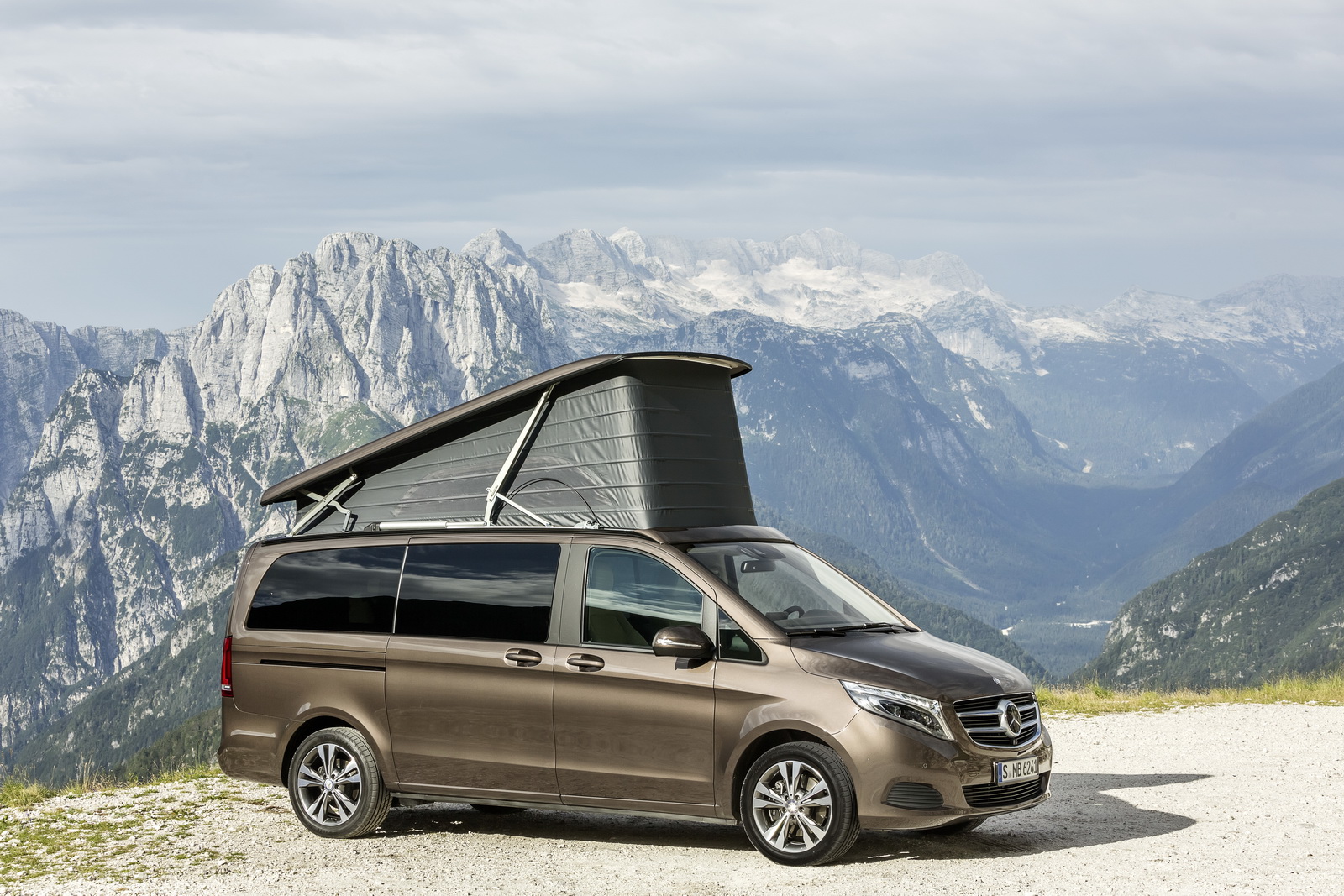 Mercedes-Benz Marco Polo, 250 BlueTEC, Exterieur, dolomitbraun metallic, Aufstelldach ;Mercedes-Benz Marco Polo, 250 BlueTEC, Exterior, dolomite brown metallic, pop-up roof;