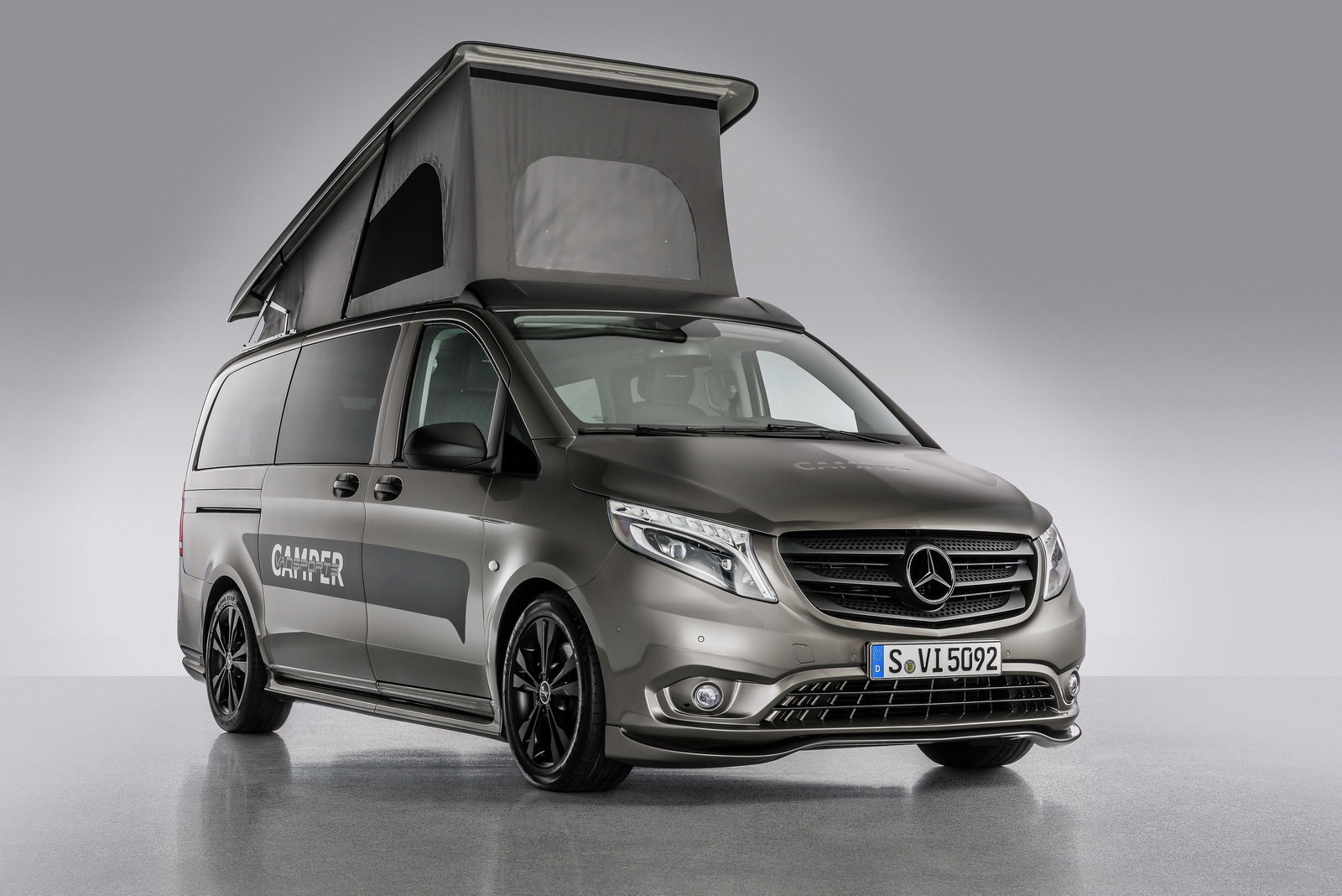 Vansportscamper von Terracamper und Hartmann Tuning auf Mercedes-Benz Vito Basis– Exterieur ;Vansportscamper by Terracamper and Hartmann Tuning on Mercedes-Benz Vito Base - Exterior;