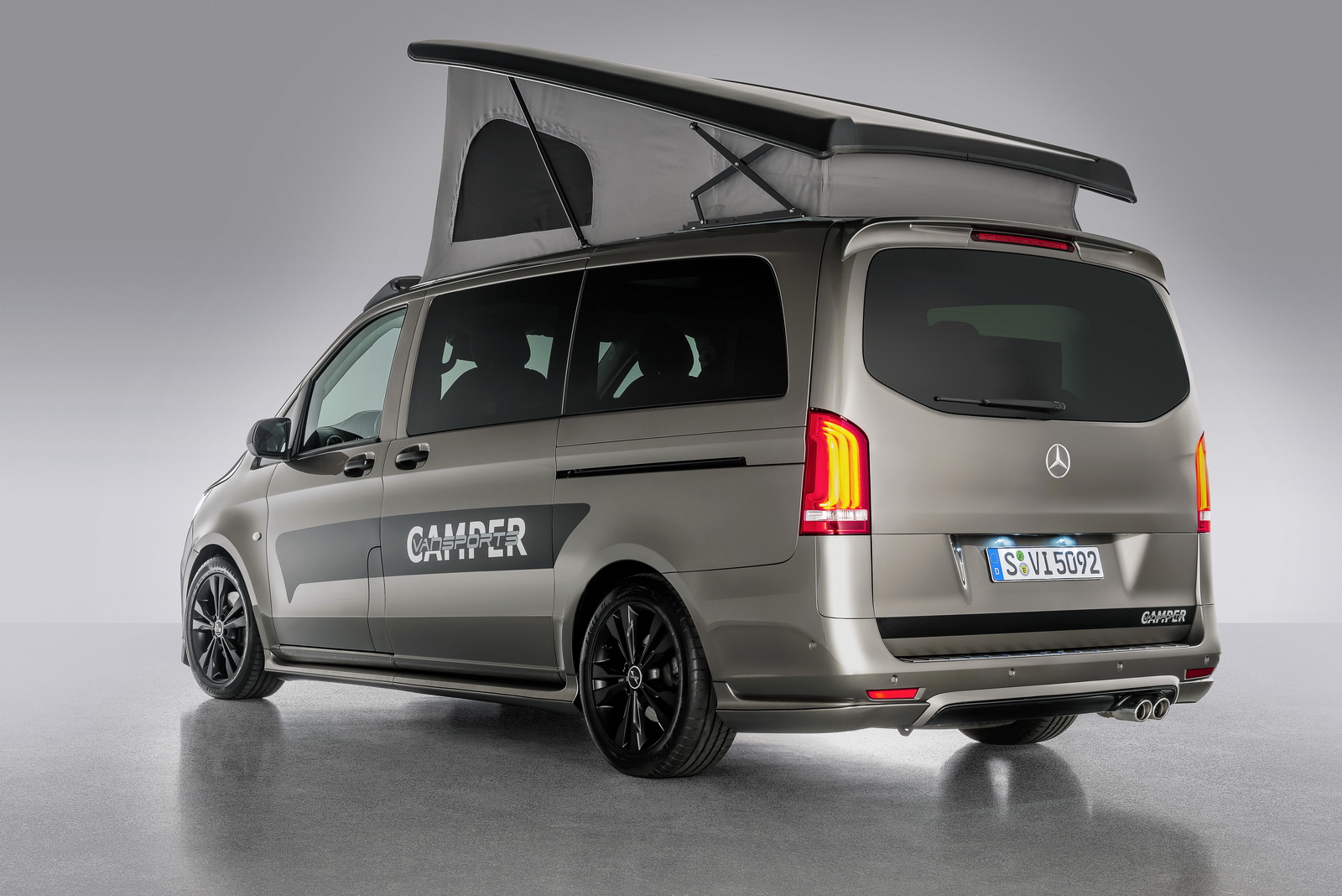 Vansportscamper von Terracamper und Hartmann Tuning auf Mercedes-Benz Vito Basis– Exterieur ;Vansportscamper by Terracamper and Hartmann Tuning on Mercedes-Benz Vito Base - Exterior;