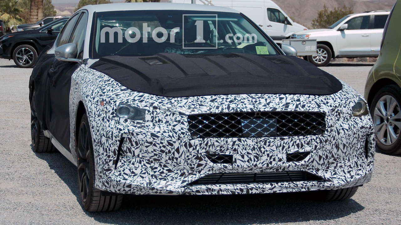 genesis-g70-spy-photos (3)