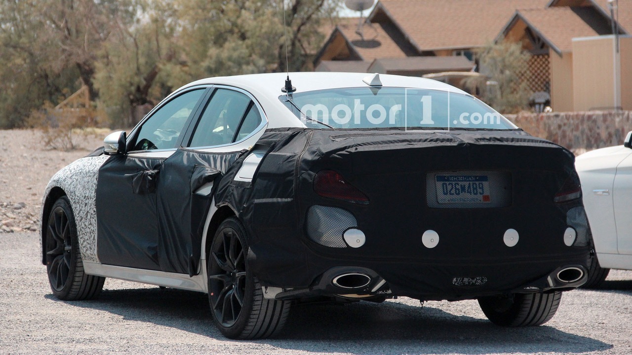 genesis-g70-spy-photos (8)