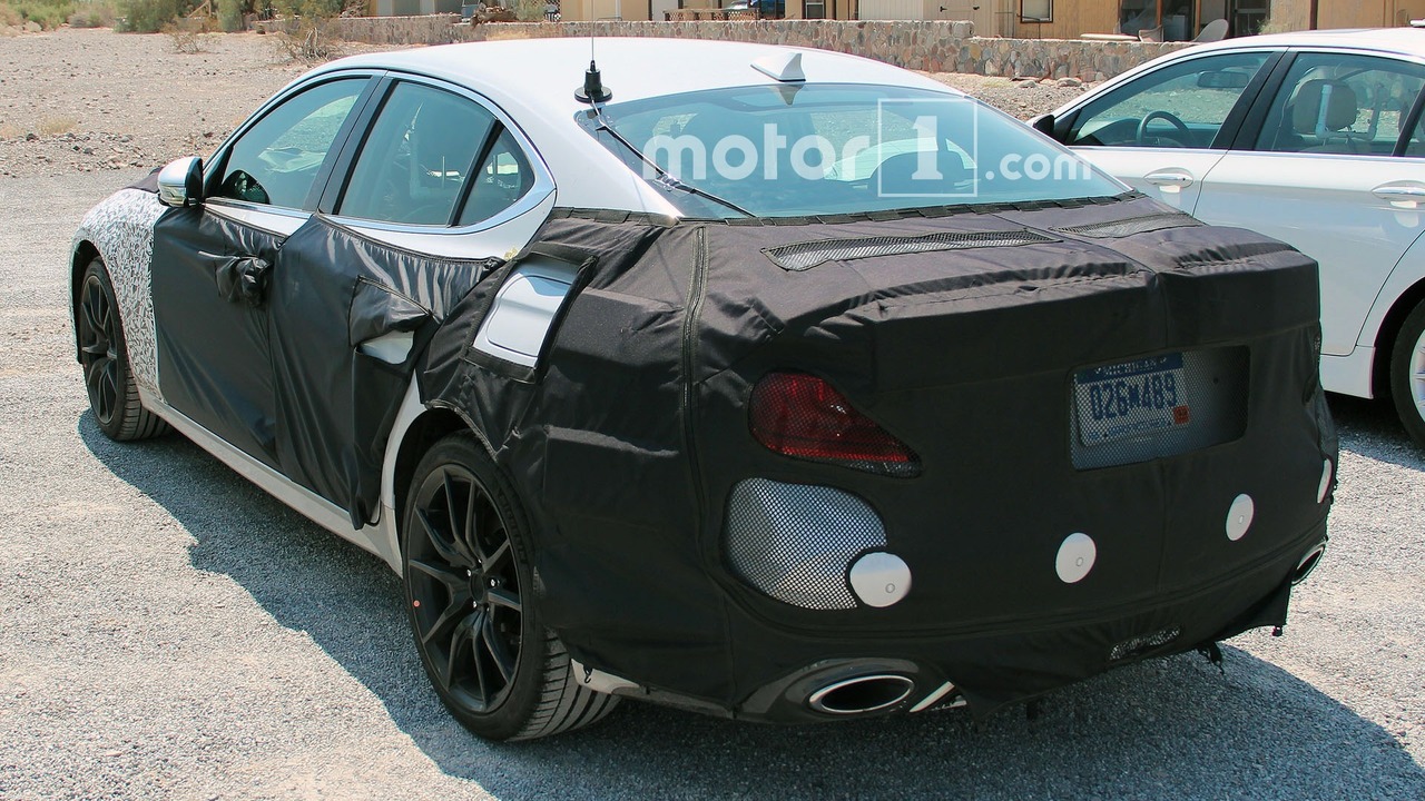 genesis-g70-spy-photos (9)