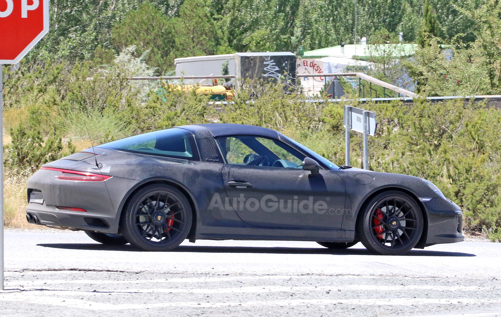 porsche-991-2-gts-targa-spy-photos-04