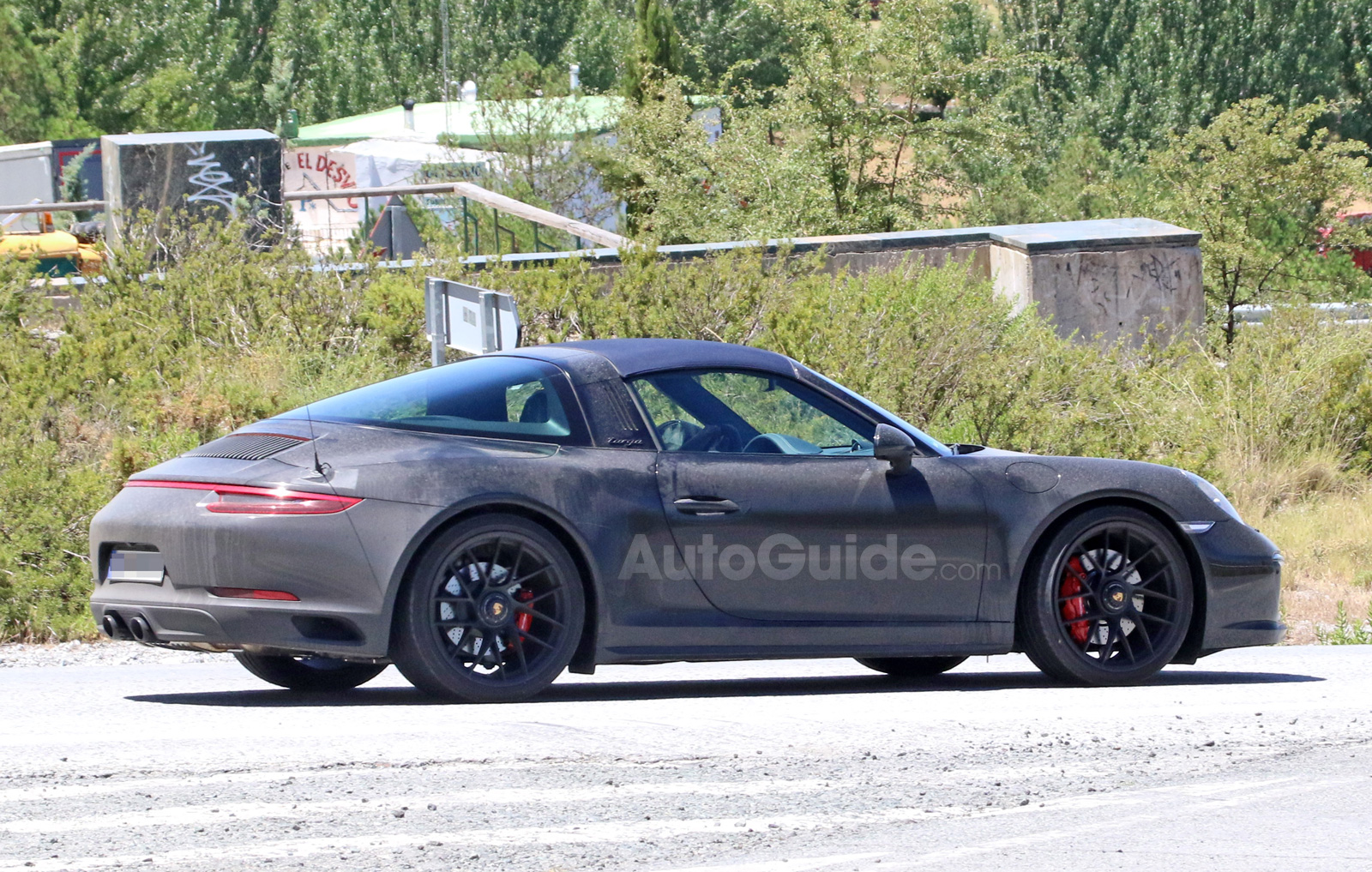 porsche-991-2-gts-targa-spy-photos-05