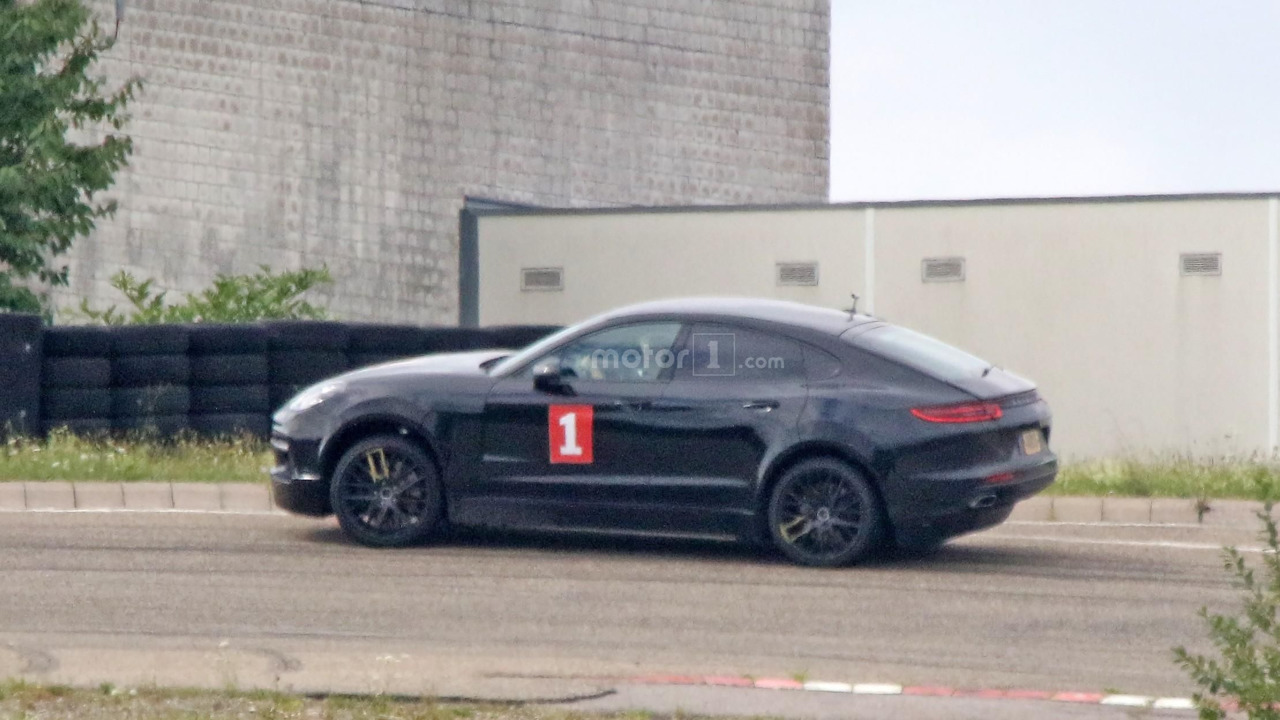 possible-porsche-cayenne-coupe-test-mule-spy-photo (6)