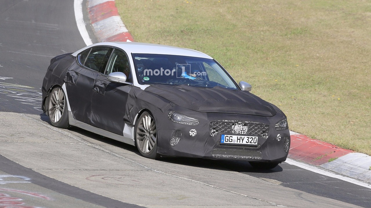 2018-genesis-g70-spy-photo-3