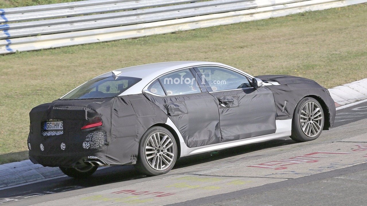 2018-genesis-g70-spy-photo-6