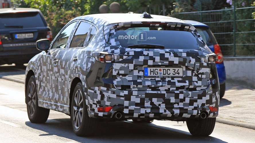 2018-mazda-cx-5-spy-pics-1