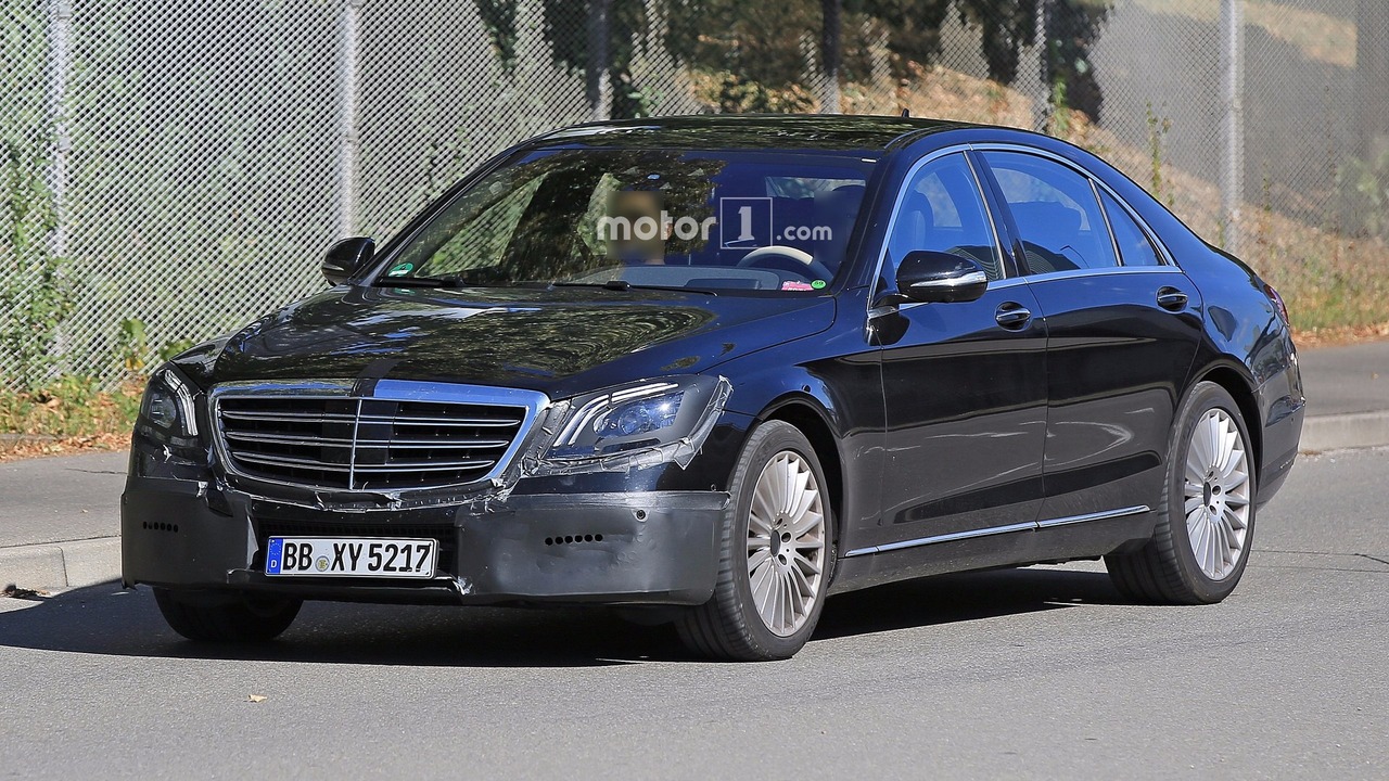 2018-mercedes-s-class-facelift-spy-photo-1