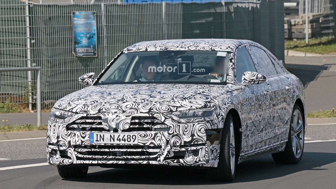 2019-audi-s8-spy-photo-1