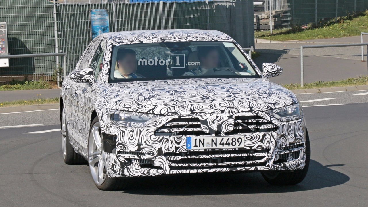 2019-audi-s8-spy-photo-2