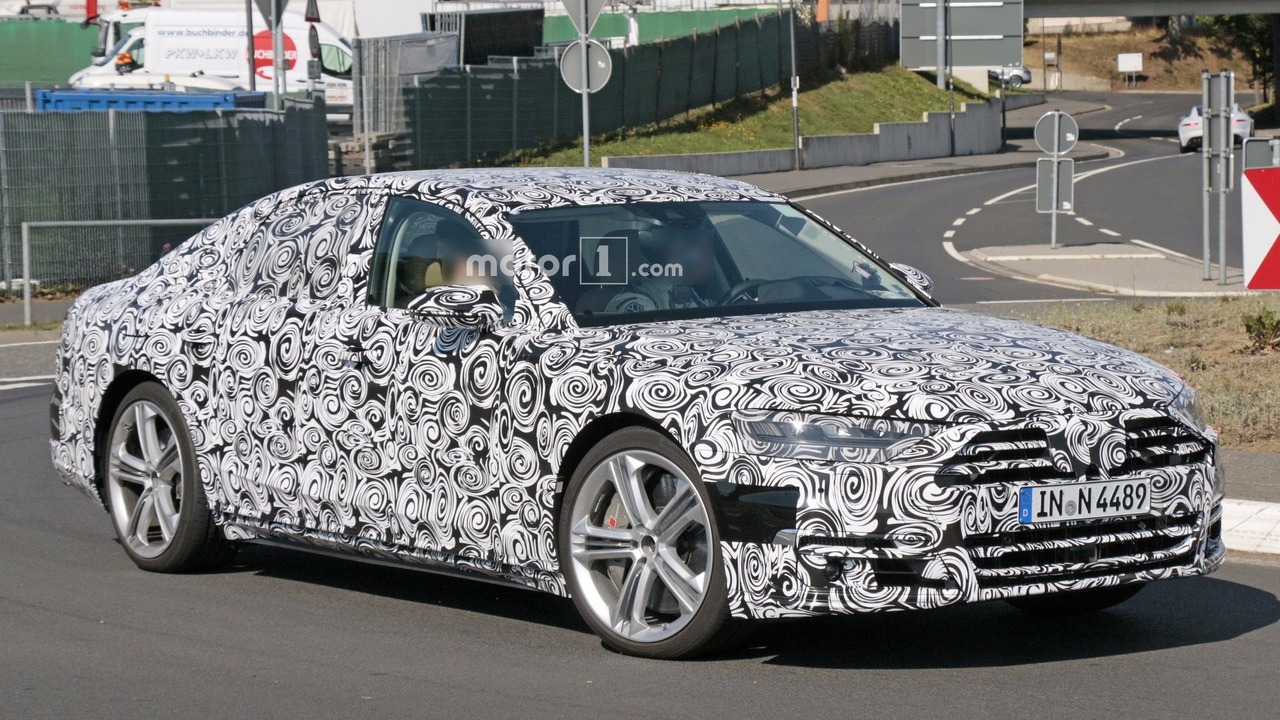 2019-audi-s8-spy-photo-4