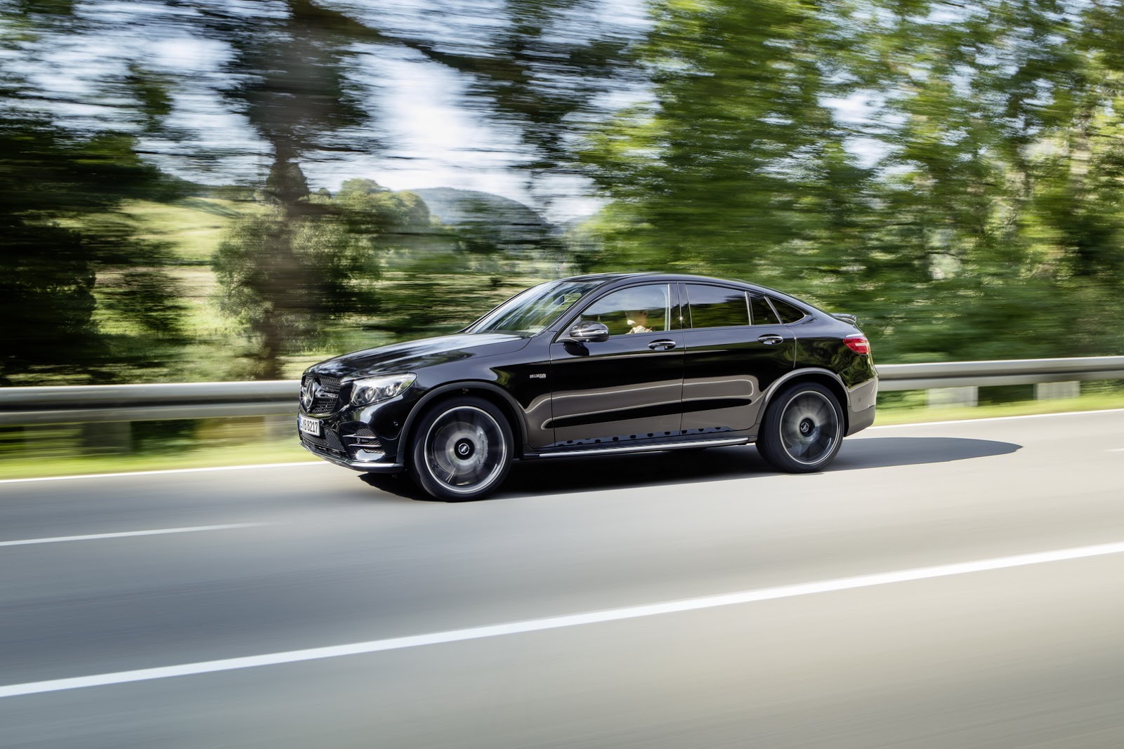 Mercedes_GLC_Coupe_43_AMG-4