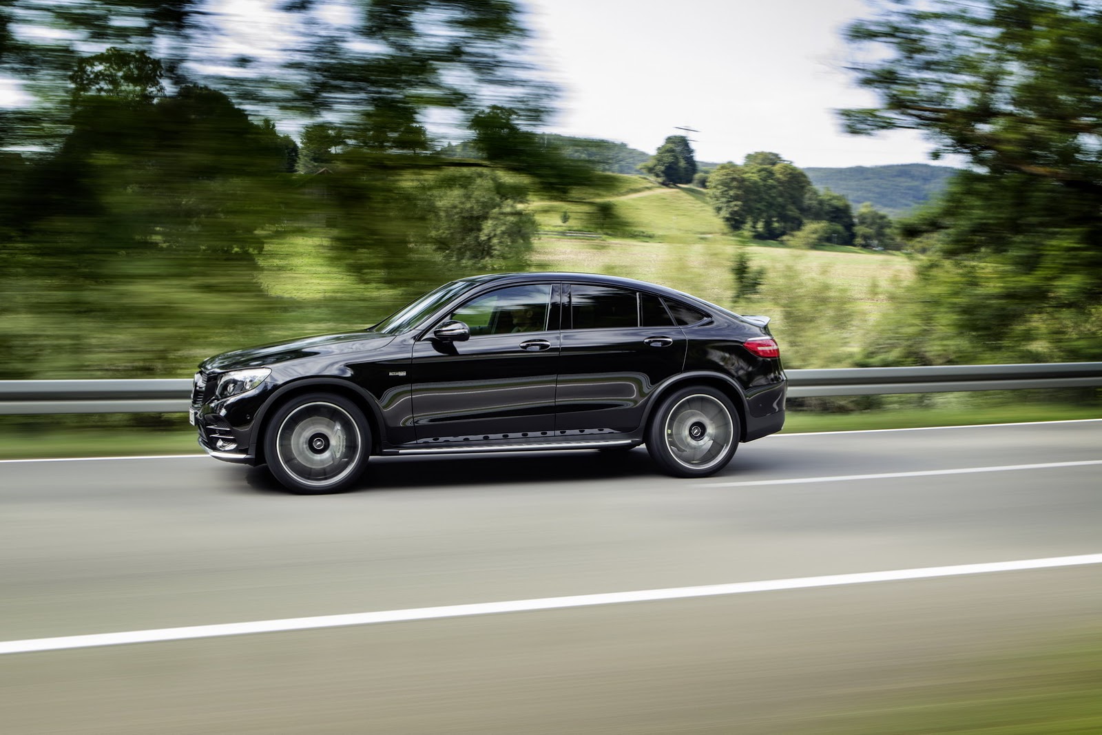 Mercedes_GLC_Coupe_43_AMG-5