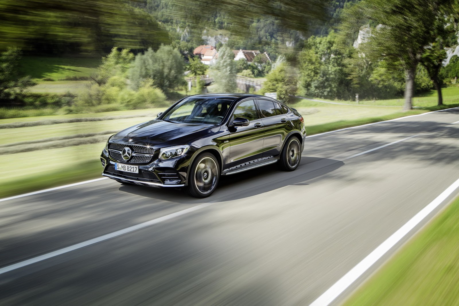 Mercedes_GLC_Coupe_43_AMG-9