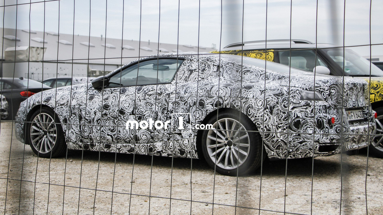 bmw-8-series-spy-photos-2