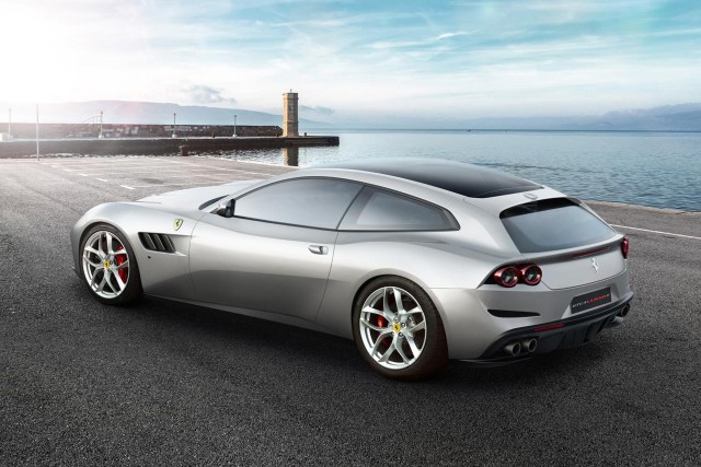 ferrari-gtc4-lusso_100566065_m