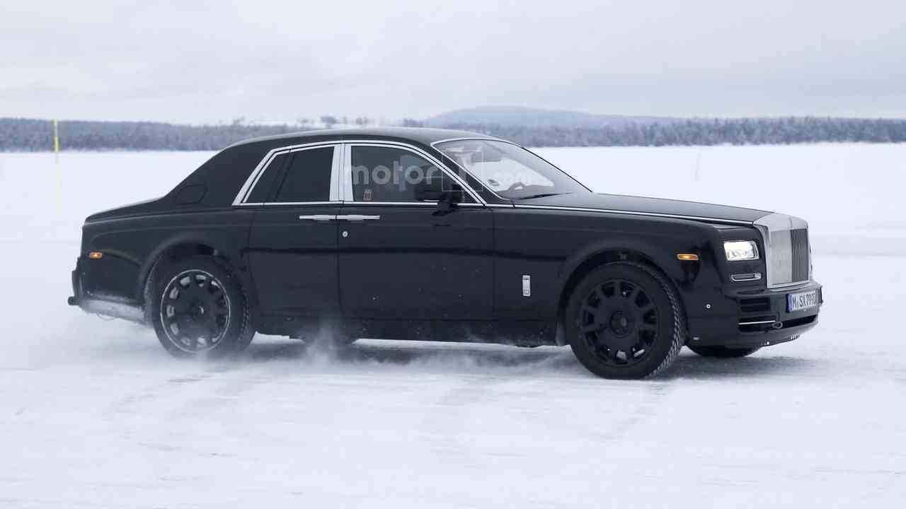 rolls-royce-cullinan-mule-spy-photo1 (15)