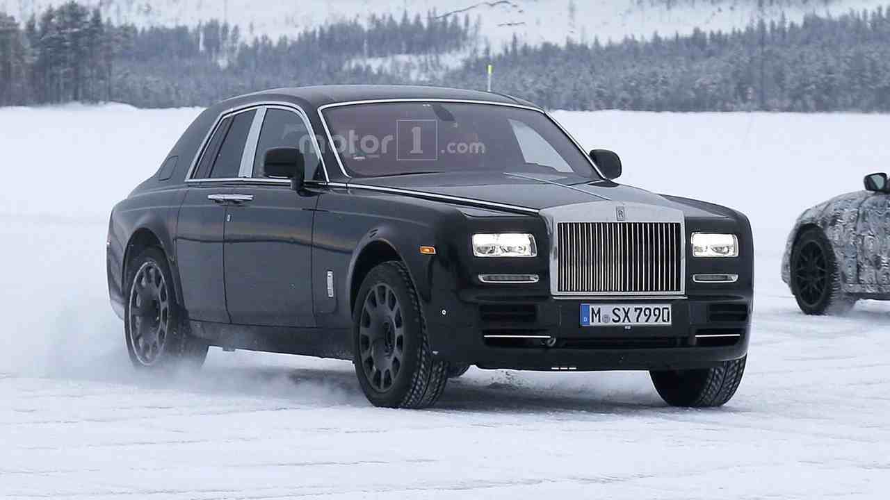 rolls-royce-cullinan-mule-spy-photo1 (19)