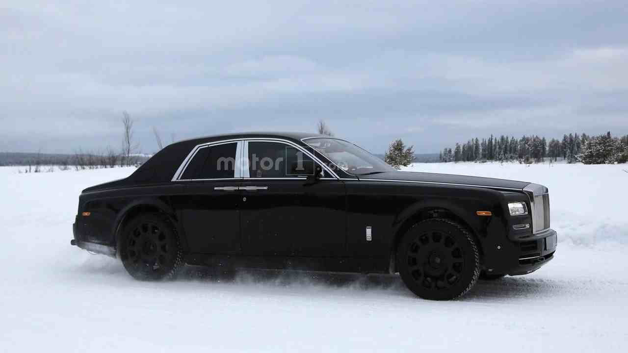 rolls-royce-cullinan-mule-spy-photo1 (4)