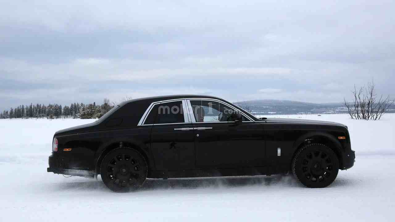 rolls-royce-cullinan-mule-spy-photo1 (7)