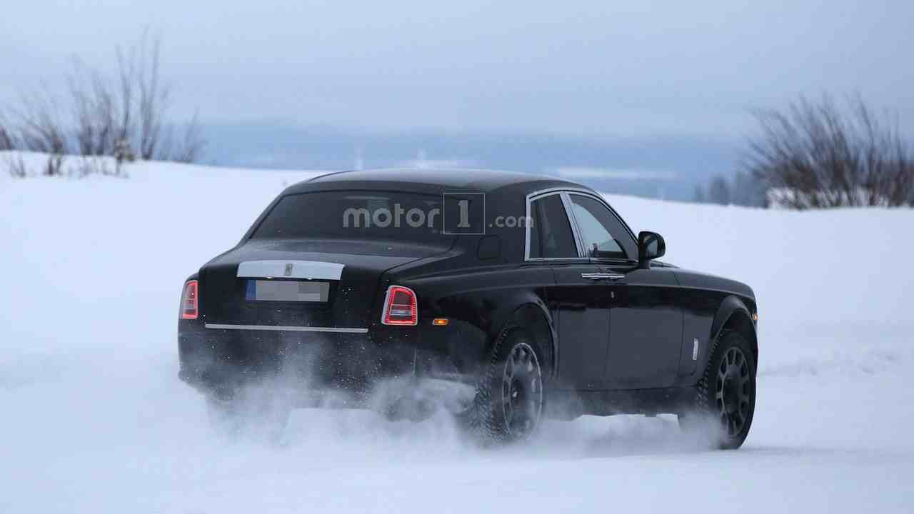 rolls-royce-cullinan-mule-spy-photo1 (8)