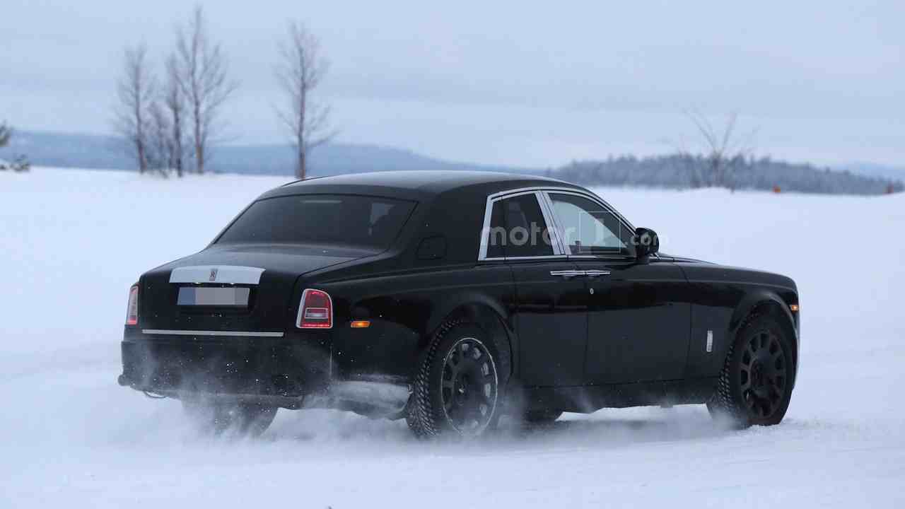 rolls-royce-cullinan-mule-spy-photo1 (9)