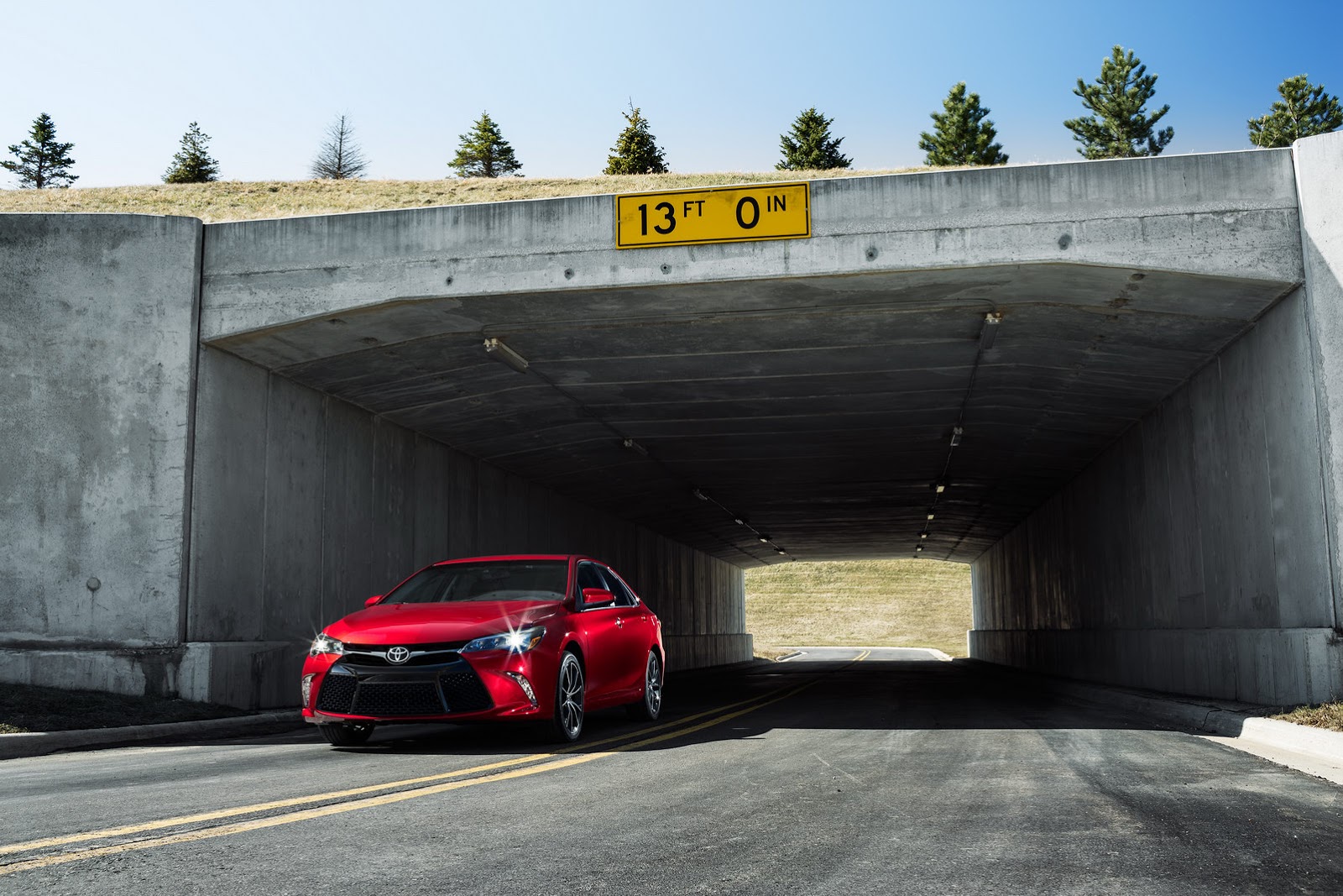 2015-toyota-camry-0