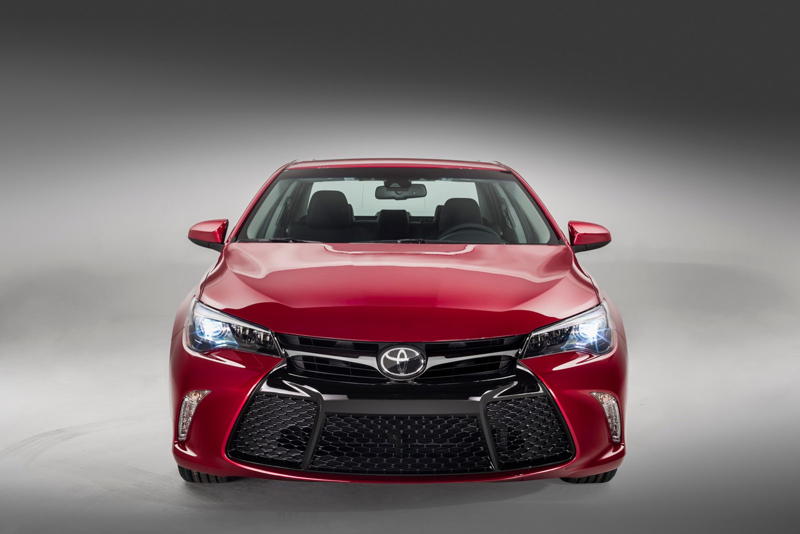 2015-toyota-camry-44