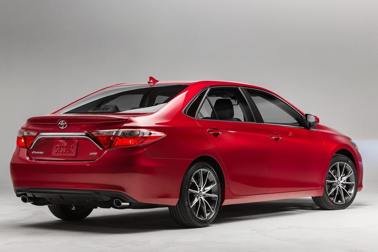 2015-toyota-camry-65