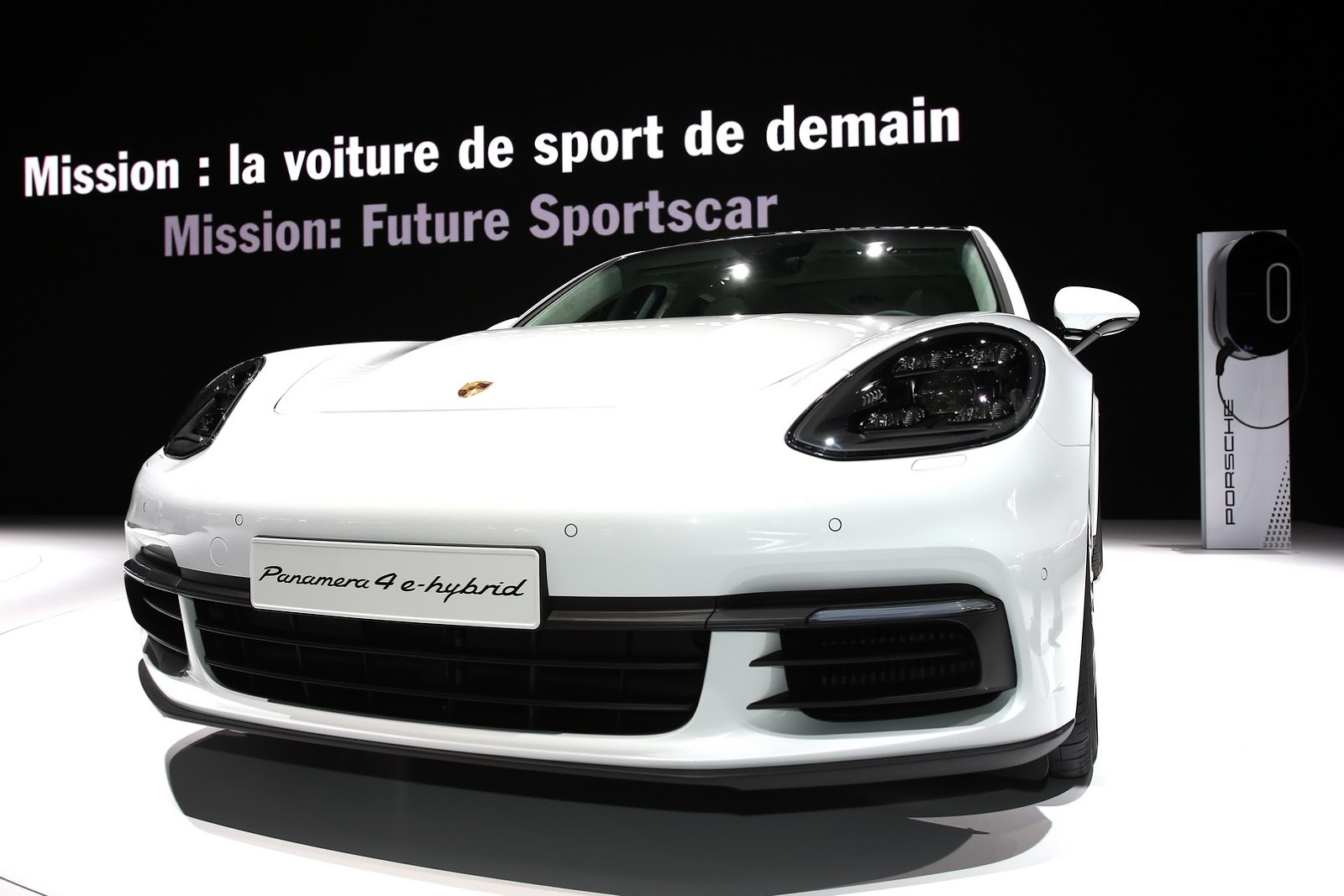 2016-paris-auto-show-266