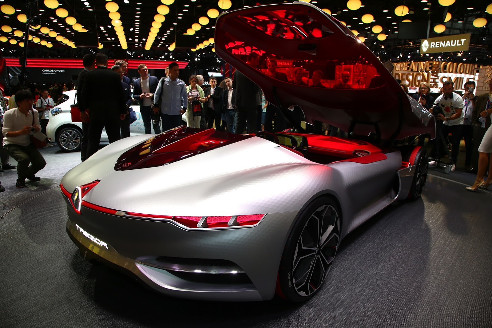 2016-paris-auto-show-287