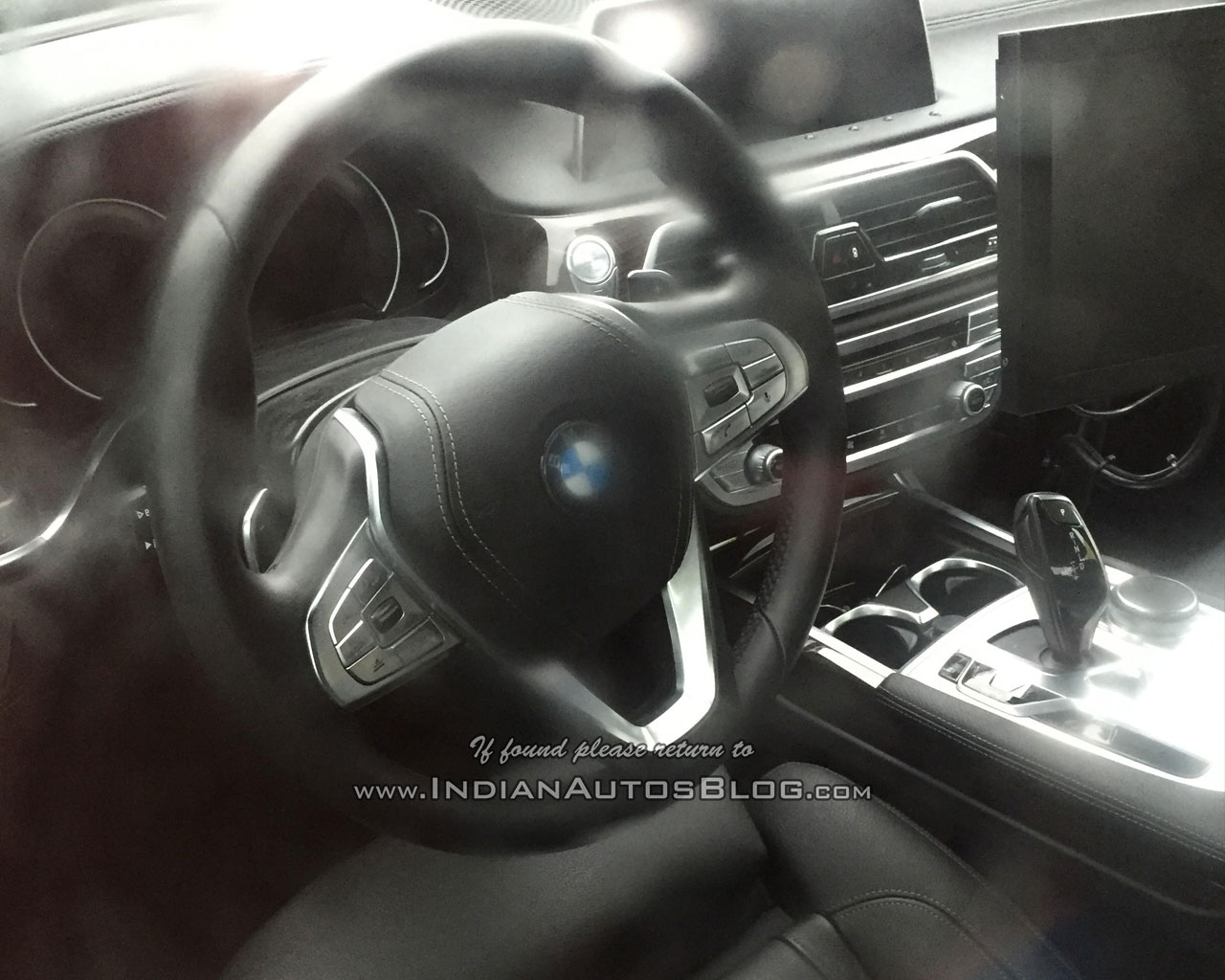 2017-bmw-5-series-interior-spy-shot