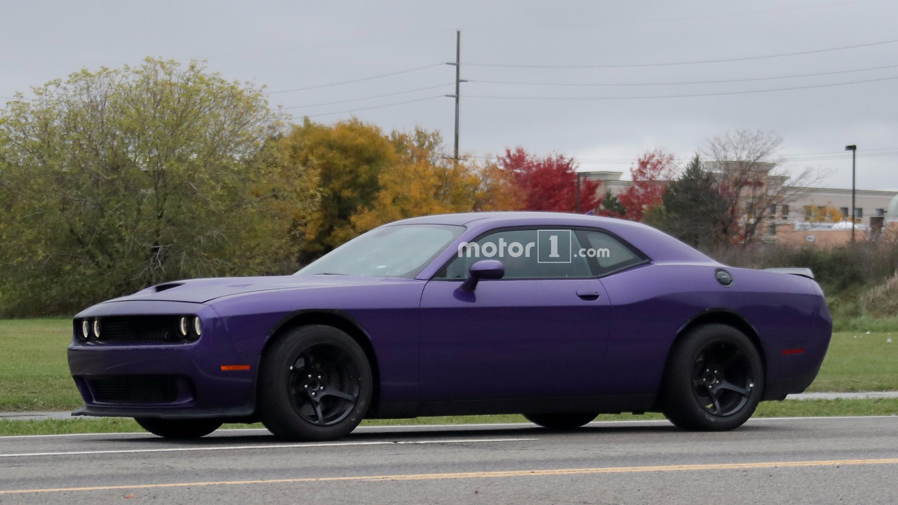 2017-dodge-challenger-adr-spy-photo-6