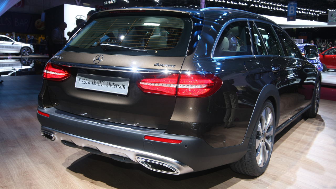 2017-mercedes-benz-e200-all-terrain-paris-motor-show-3