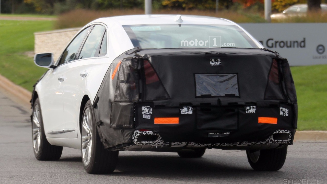 2018-cadillac-xts-spy-shots-5