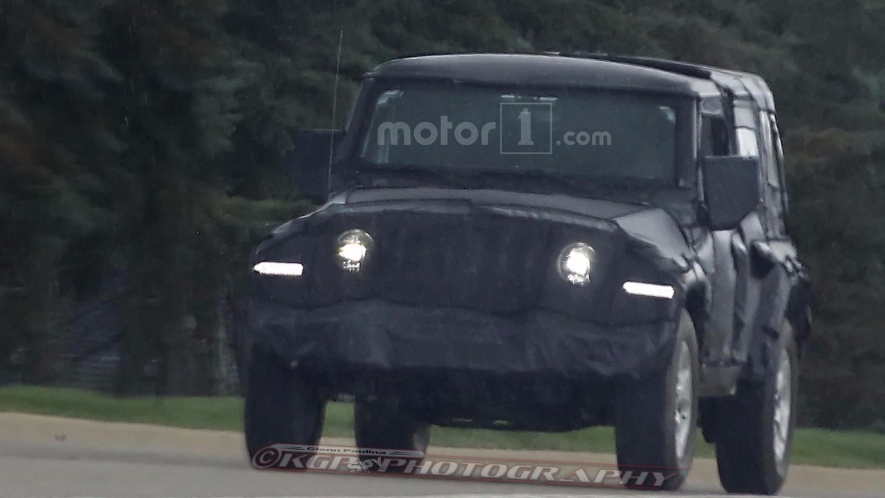 2018-jeep-wrangler-spy-photos-2