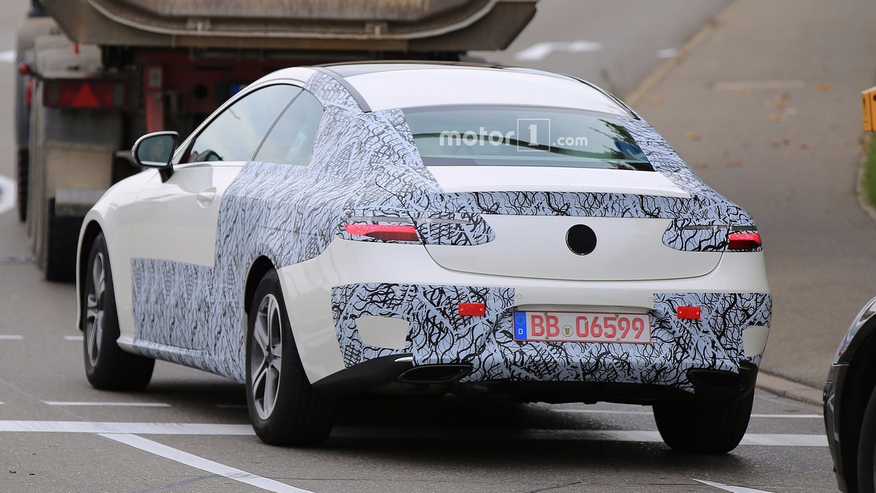 2018-mercedes-e-class-coupe-spy-photo-11