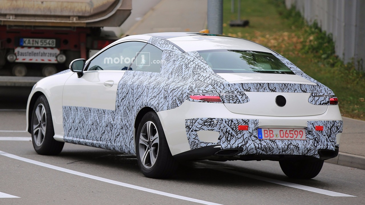 2018-mercedes-e-class-coupe-spy-photo-8