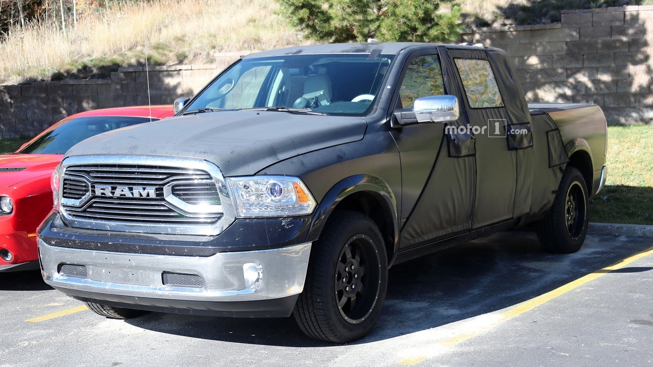 2018-ram-1500-mega-cab-spy-shots-2