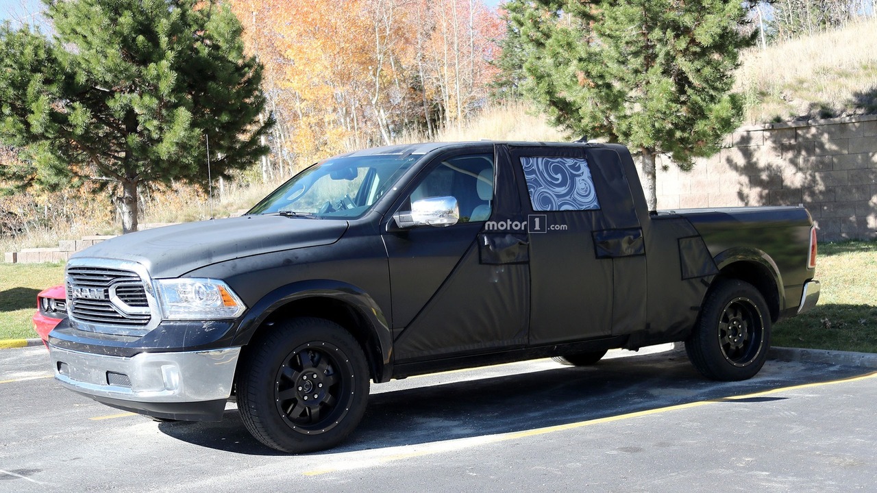 2018-ram-1500-mega-cab-spy-shots-3