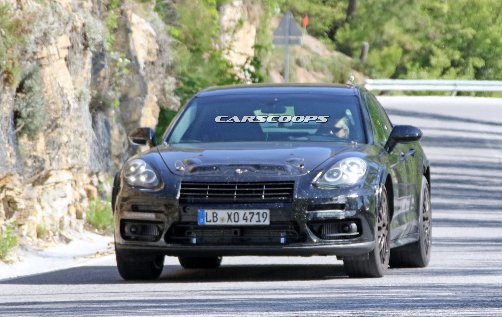 porsche-panamera-coupe-mule-2