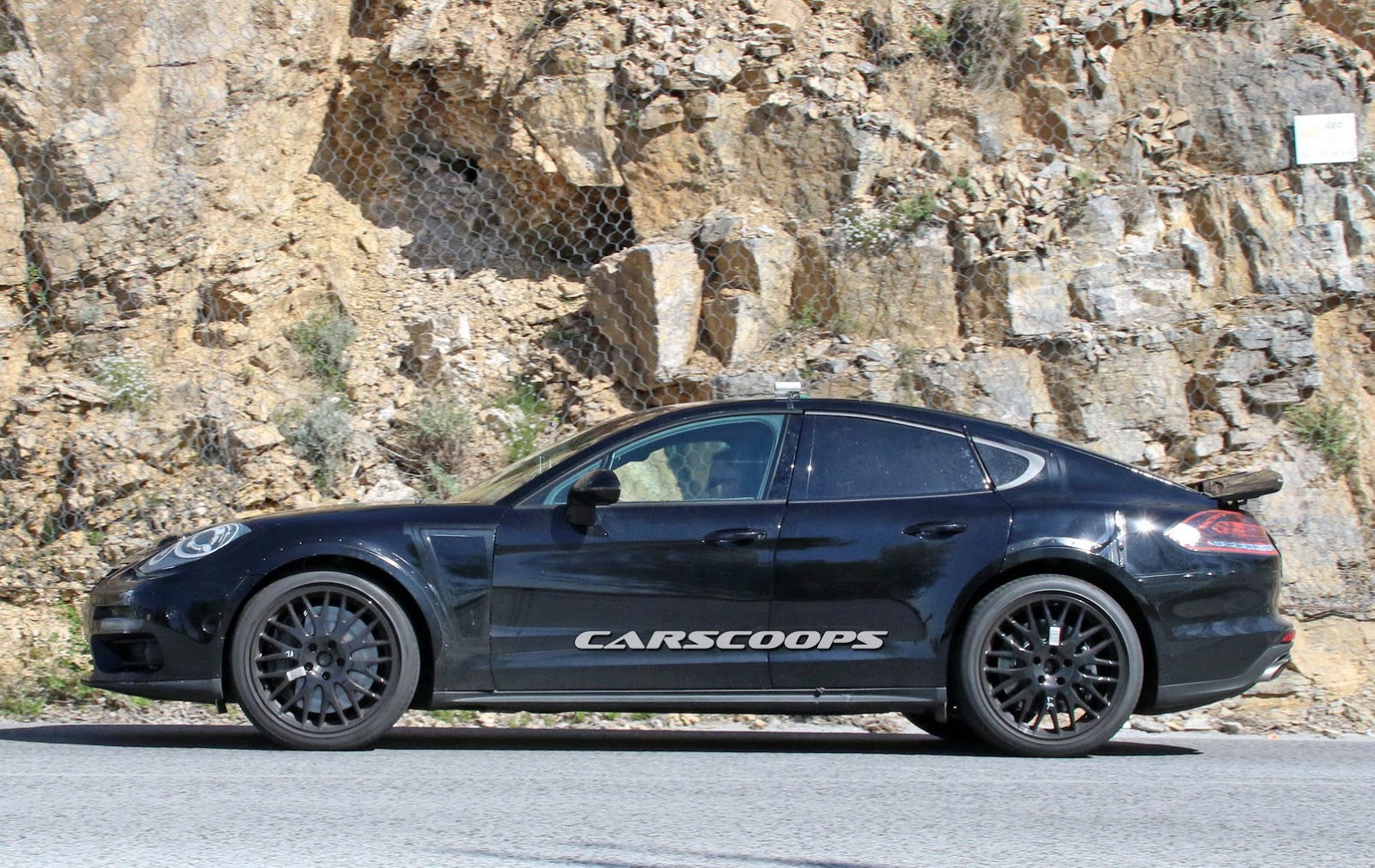 porsche-panamera-coupe-mule-6