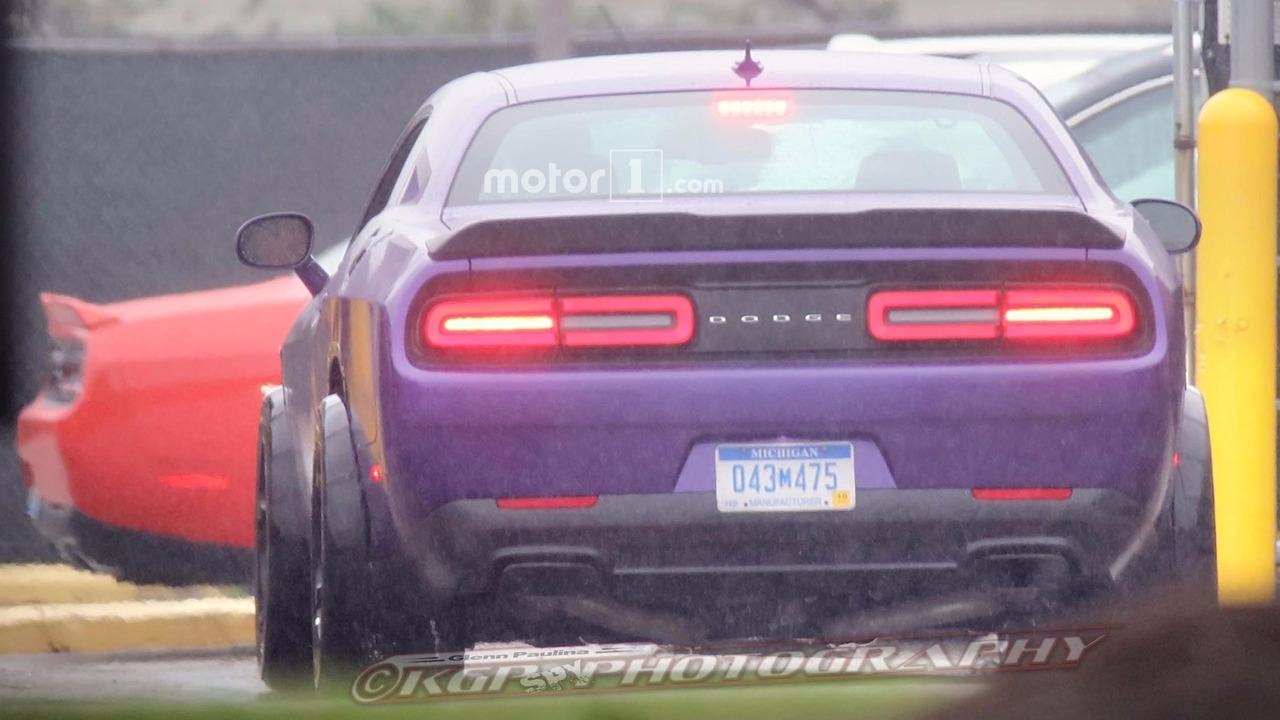 dodge-challenger-adr-spy-pics-9